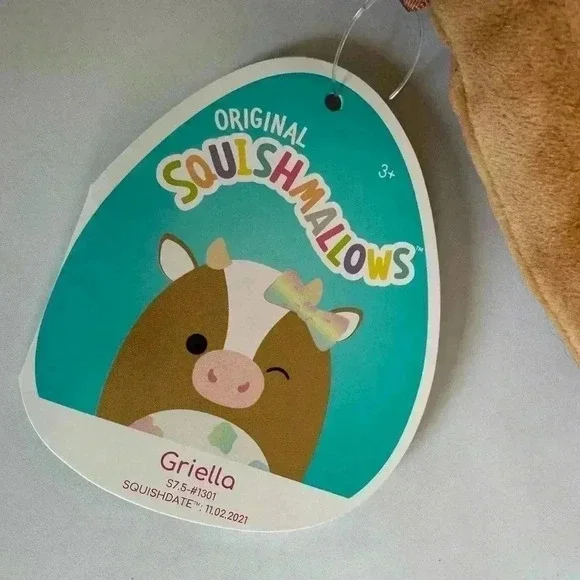 Squishmallows Griella the Cow - 8" - Picture 5 of 9